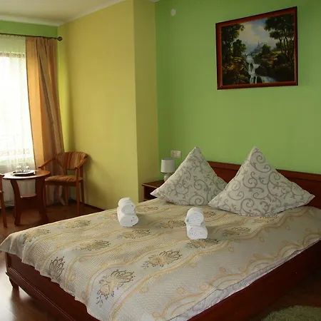 Pyate Koleso 3* Lazeshchyna