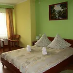 Pyate Koleso 3* Лазещина