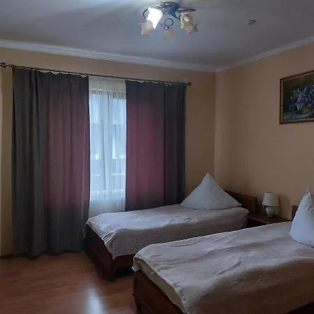 Pyate Koleso 3* Lazeshchyna