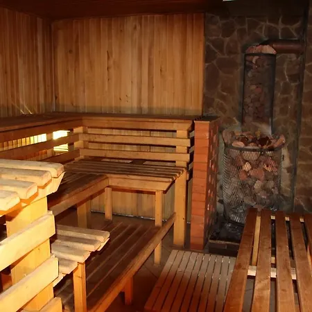 Pyate Koleso Hotel Łazieszczina